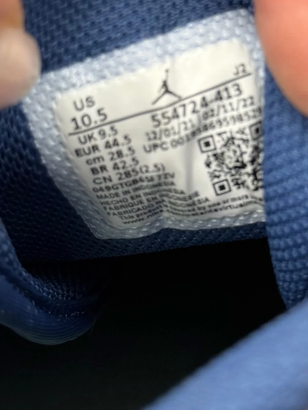 Jordan’s men’s Sz 10. $190 o o